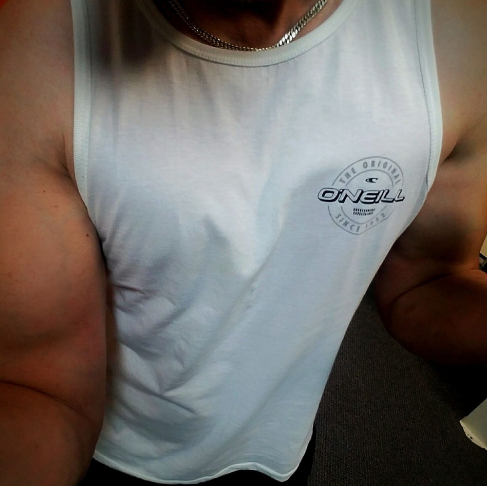 Johnny - Picture 4 of 8